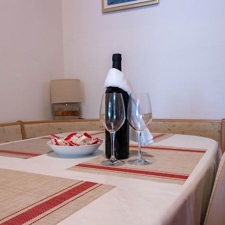 Apartman Ivan Drniš Exteriör bild